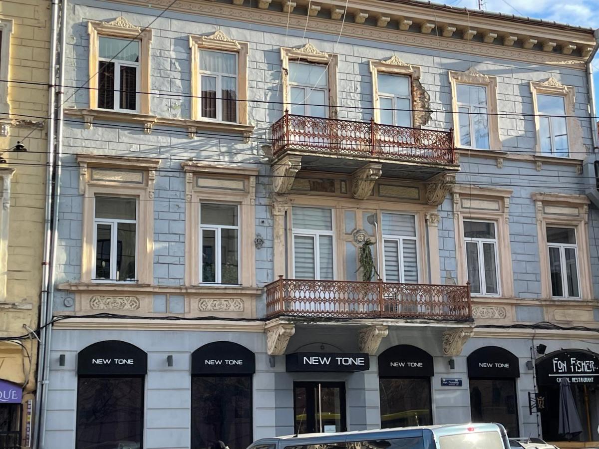 Lux Apartment In Zentrum Chernivtsi Exterior photo